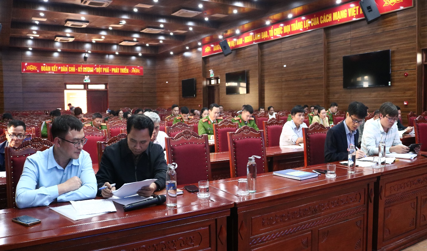 MỸ ĐỨC: QUYẾT TÂM GIẢI QUYẾT DỨT ĐIỂM "ĐIỂM NGHẼN" VỀ TRẬT TỰ ĐÔ THỊ VÀ XÂY DỰNG- Ảnh 2.