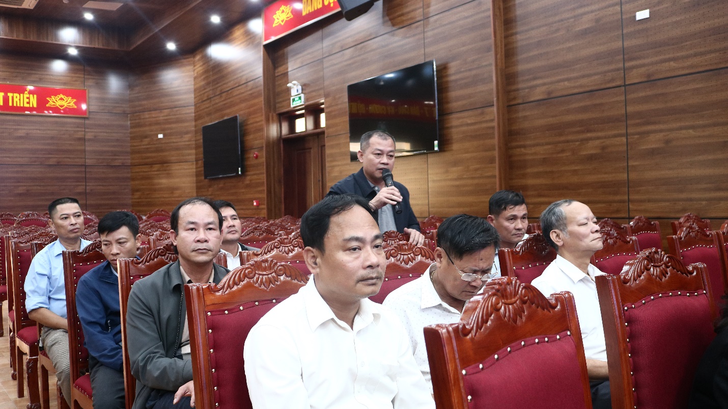 MỸ ĐỨC: QUYẾT TÂM GIẢI QUYẾT DỨT ĐIỂM "ĐIỂM NGHẼN" VỀ TRẬT TỰ ĐÔ THỊ VÀ XÂY DỰNG- Ảnh 4.