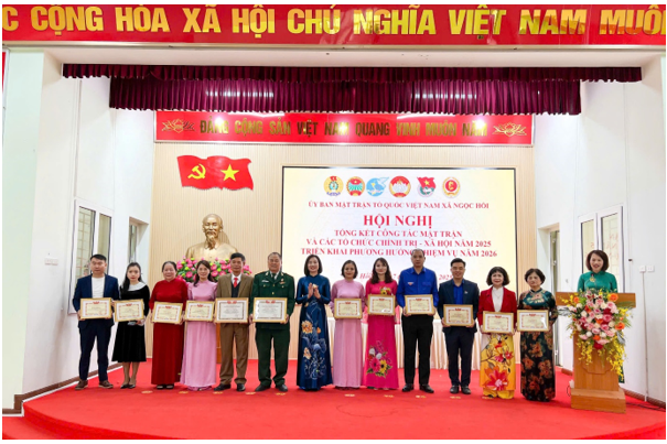 HỘI NGHỊ TỔNG KẾT CÔNG TÁC MẶT TRẬN VÀ CÁC TỔ CHỨC CHÍNH TRỊ – XÃ HỘI XÃ NGỌC HỒI NĂM 2025.- Ảnh 5.