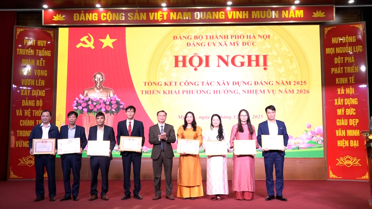 C:\Users\NOVATECHPC\Desktop\BKAVQV\TONG KET XAY DUNG DANG 2025\Sequence 01.00_03_13_21.Still016.jpg