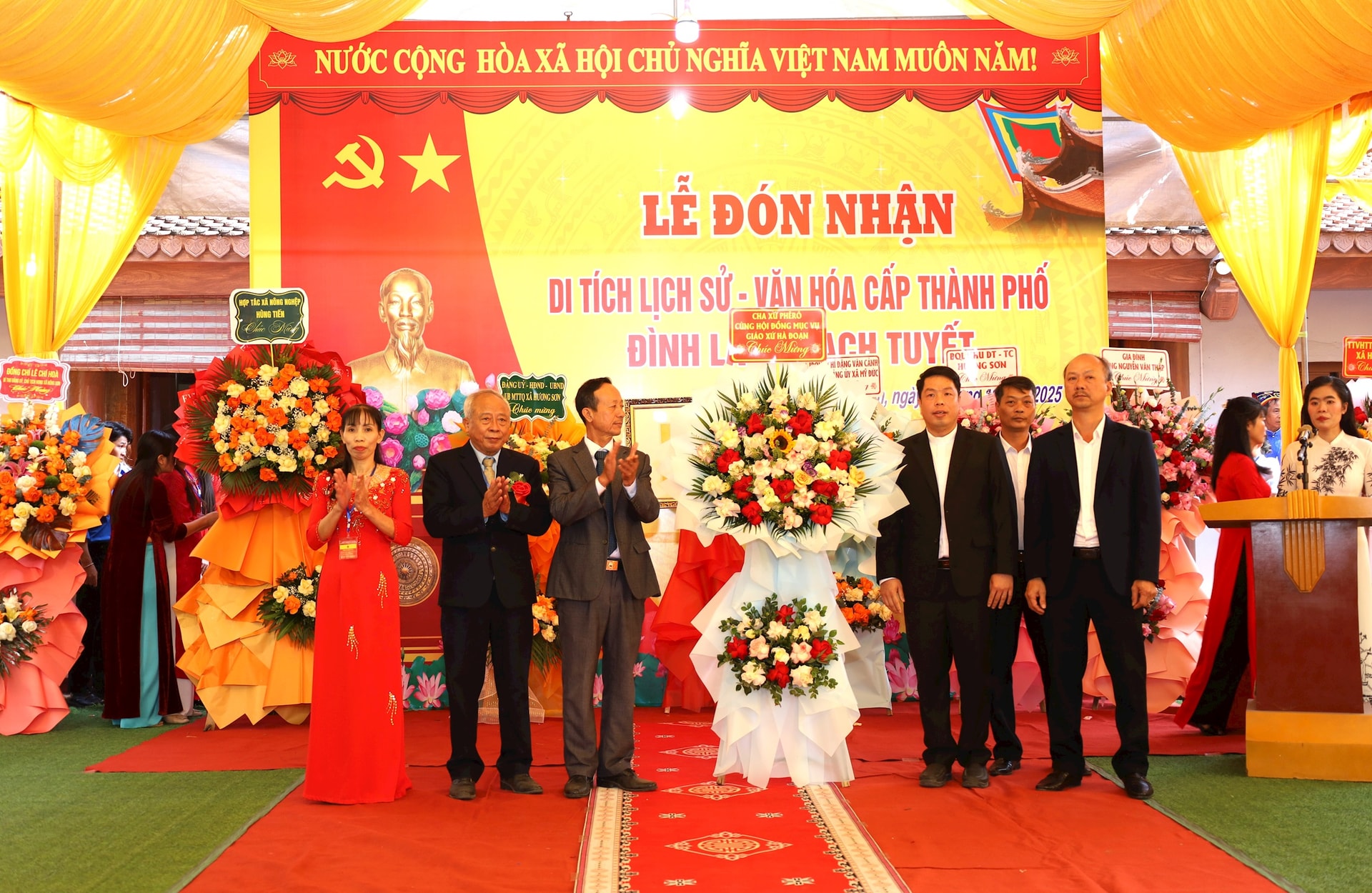 Đền Bạch Tuyết xã Hương Sơn đón bằng xếp hạng di tích cấp thành phố- Ảnh 3.