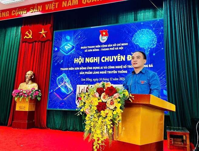 Đoàn xã Sơn Đồng tổ chức chương trình áp dụng công nghệ AR và AI đánh thức “di sản kép” khát vọng của người trẻ làng nghề- Ảnh 1.