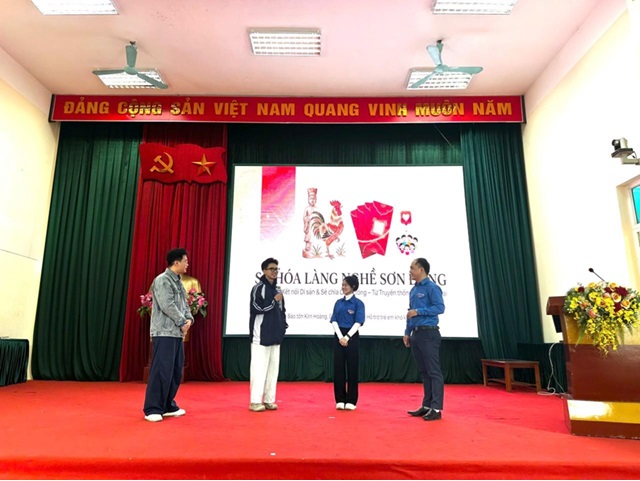 Đoàn xã Sơn Đồng tổ chức chương trình áp dụng công nghệ AR và AI đánh thức “di sản kép” khát vọng của người trẻ làng nghề- Ảnh 2.