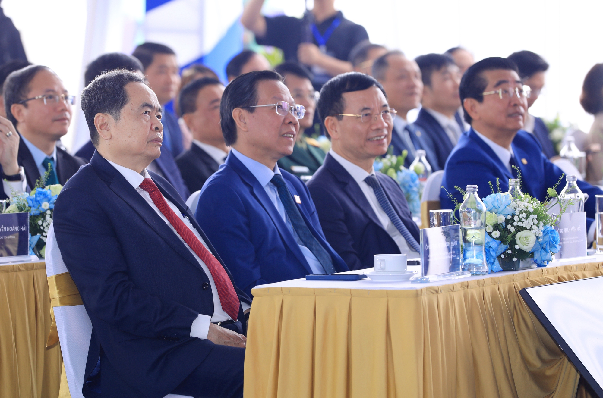 Khởi công Dự án Đầu tư xây dựng Trục đại lộ cảnh quan sông Hồng- Ảnh 2.