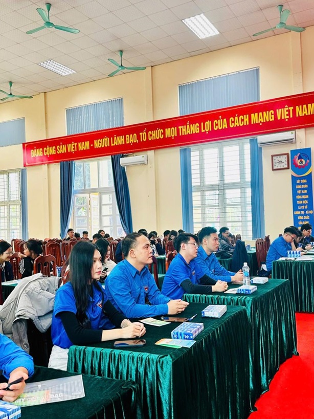 Đoàn xã Sơn Đồng tổ chức chương trình áp dụng công nghệ AR và AI đánh thức “di sản kép” khát vọng của người trẻ làng nghề- Ảnh 4.