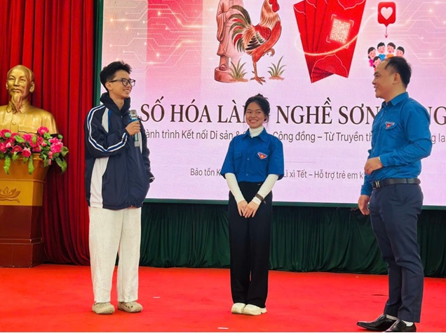 Đoàn xã Sơn Đồng tổ chức chương trình áp dụng công nghệ AR và AI đánh thức “di sản kép” khát vọng của người trẻ làng nghề- Ảnh 5.