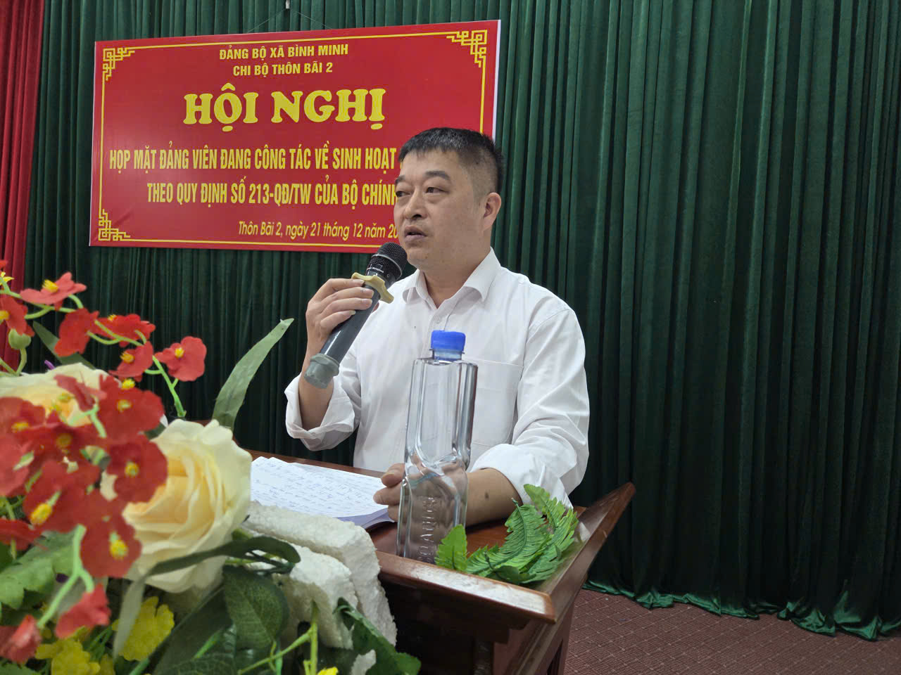 Chi bộ thôn Bãi II: Gặp mặt đảng viên đang công tác về sinh hoạt nơi cư trú theo Quy định số 213-QĐ/TW của Bộ chính trị