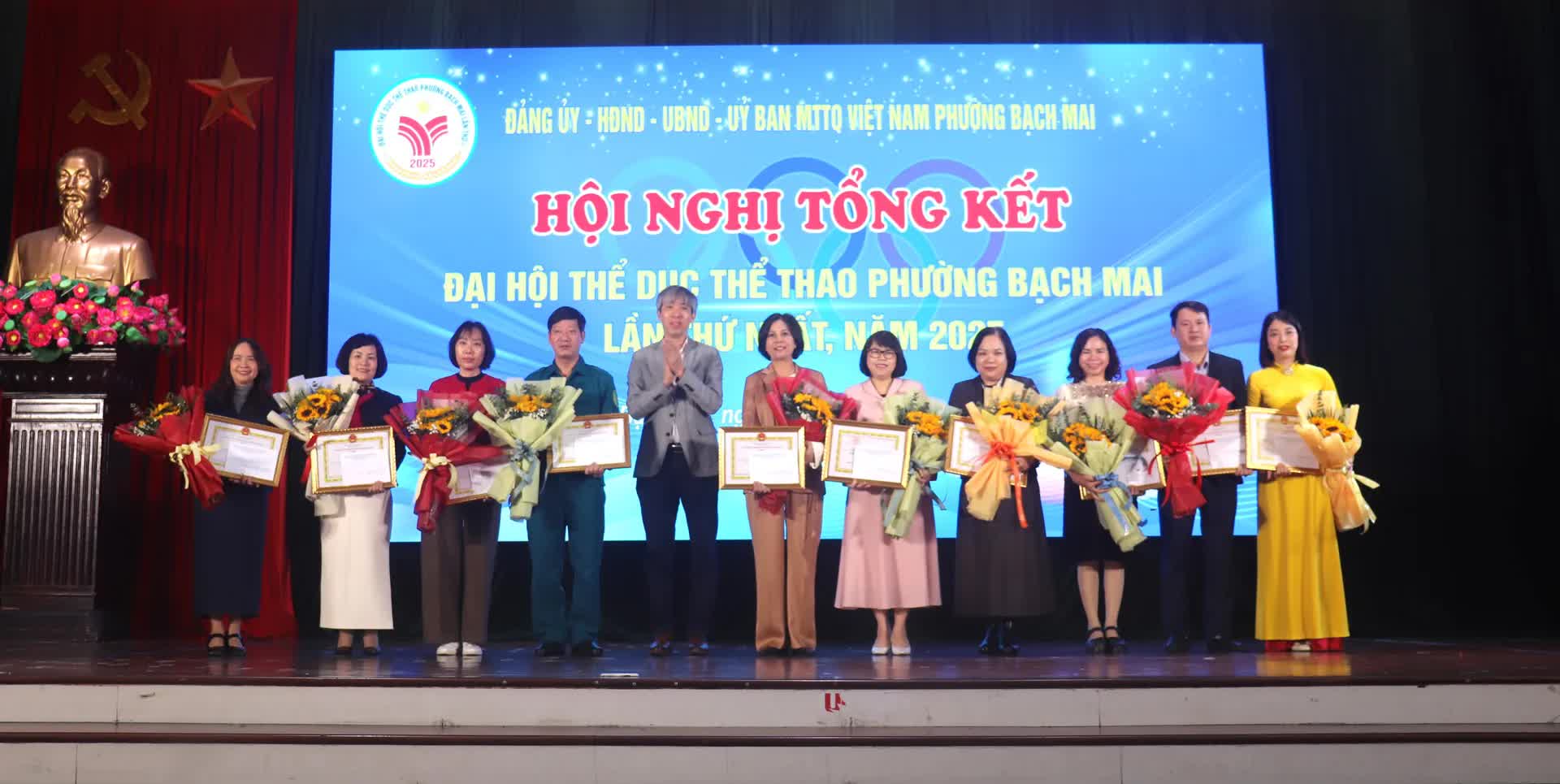 Các đội tuyển phường Bạch Mai thi đấu tại Đại hội Thể dục Thể thao Thủ đô đã giành được  81 huy chương- Ảnh 5.