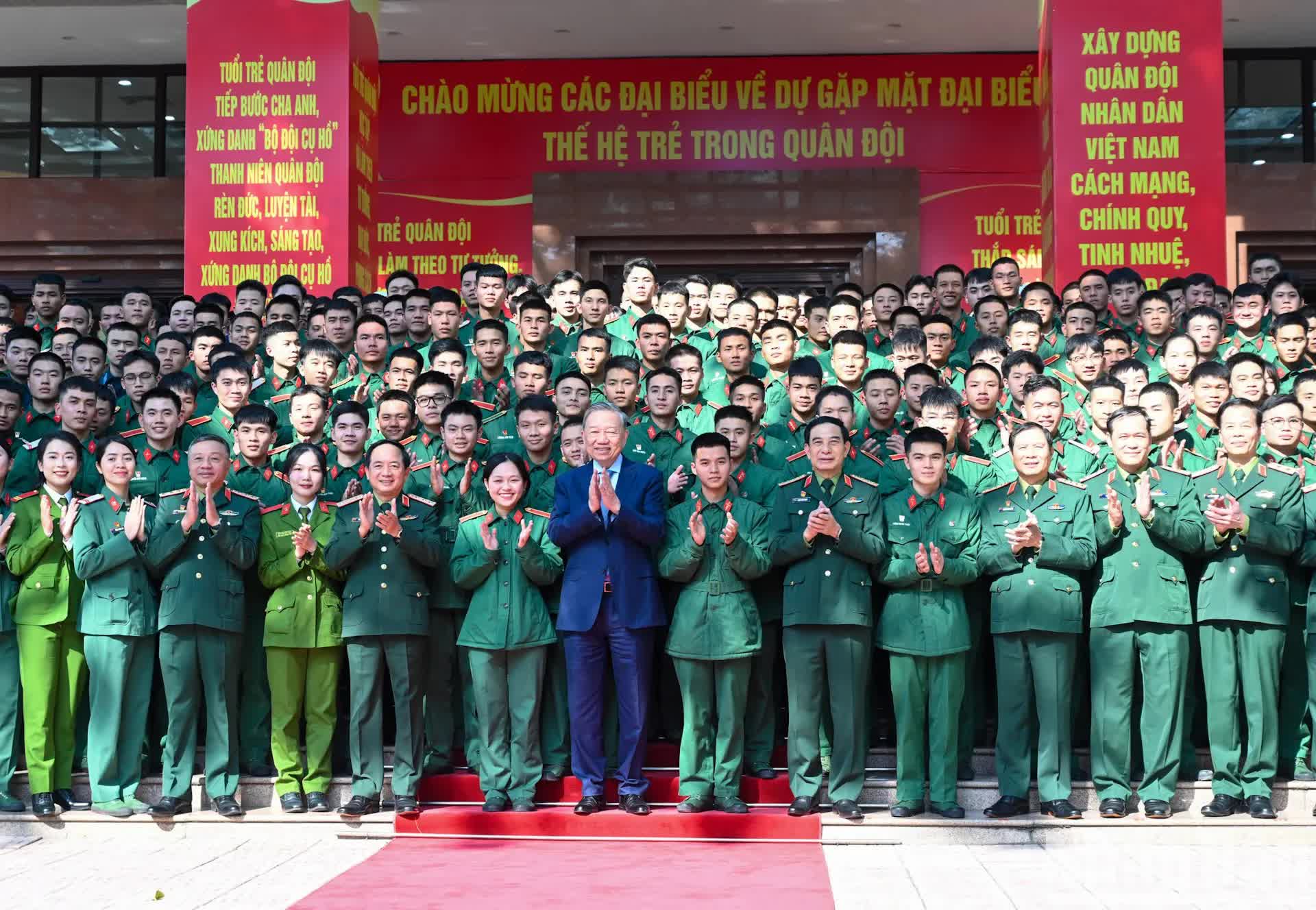 QUÂN ĐỘI NHÂN DÂN VỮNG BƯỚC DƯỚI CỜ ĐẢNG QUANG VINH- Ảnh 4.