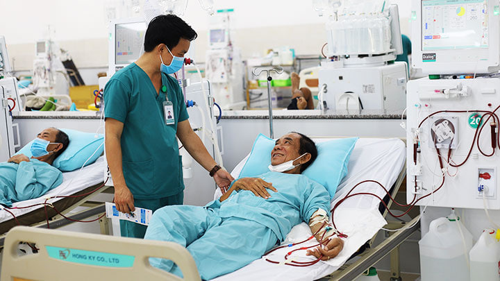 Tái cấu trúc thủ tục hành chính lĩnh vực khám, chữa bệnh: Người dân được thụ hưởng dịch vụ y tế thuận tiện, minh bạch hơn- Ảnh 1.
