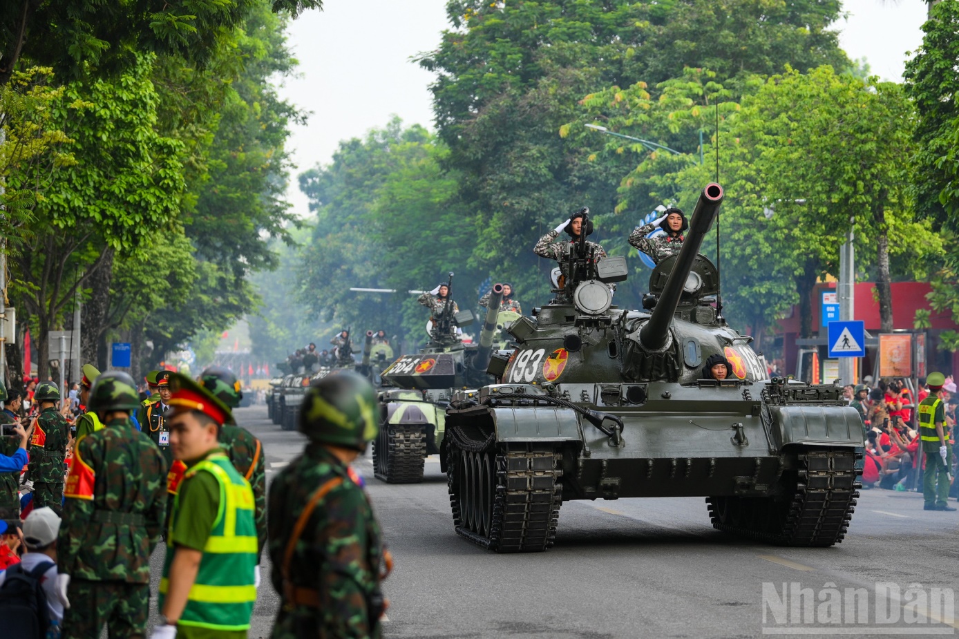Tự hào truyền thống 81 năm Quân đội nhân dân Việt Nam (22/12/1944 - 22/12/2025)- Ảnh 1.