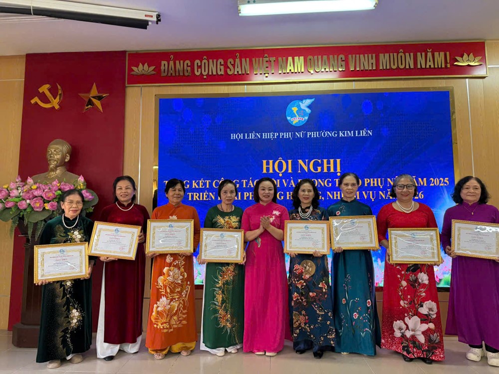 Hội LHPN phường Kim Liên hoàn thành xuất sắc nhiệm vụ năm 2025, quyết tâm thực hiện thắng lợi mục tiêu chuyển đổi số trong giai đoạn tới- Ảnh 1.