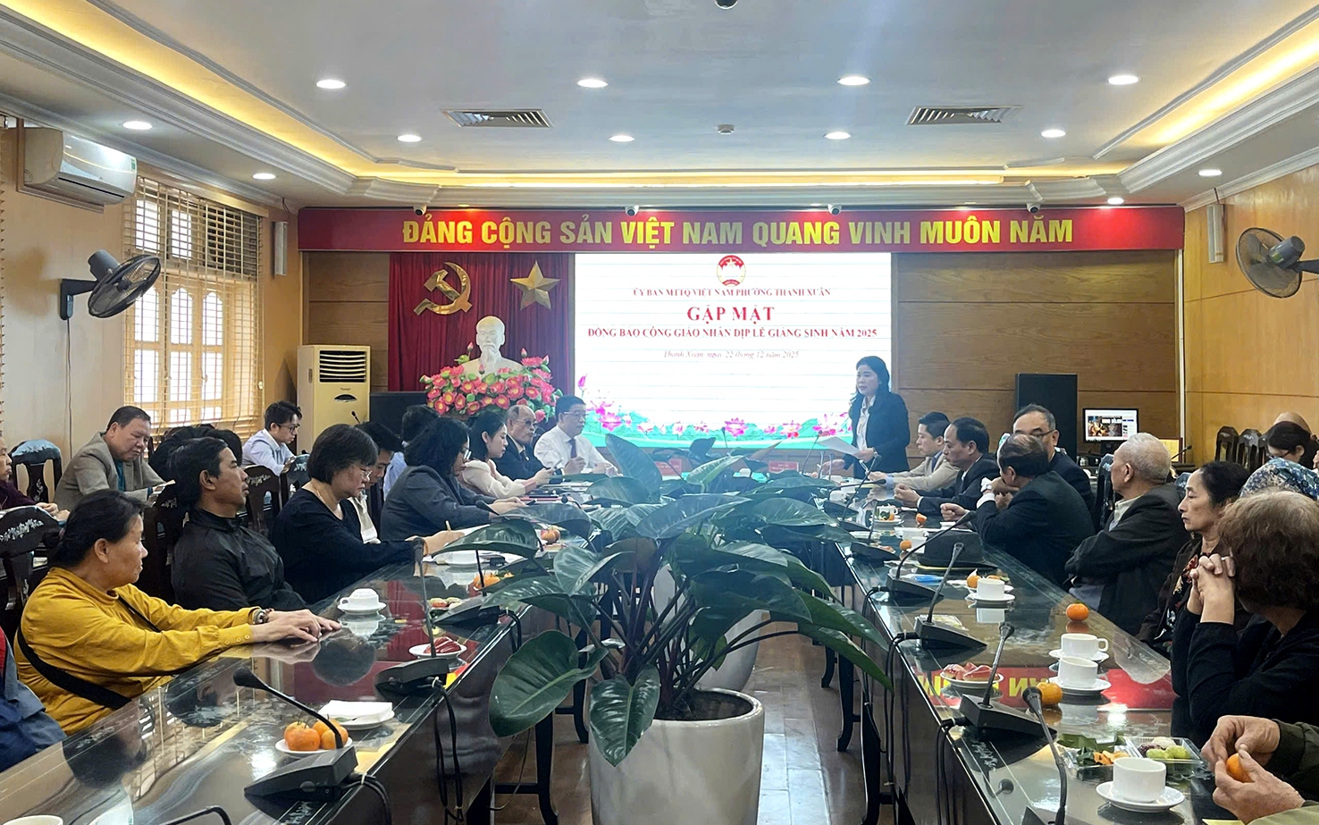 Quag cảnh buổi gặp mặt