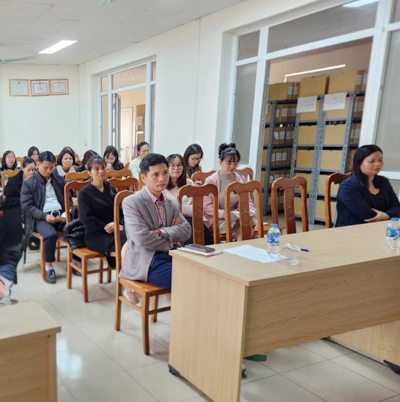 Bảo hiểm xã hội cơ sở Hoàng Mai tập trung đẩy mạnh công tác đốc thu, đốc nợ BHXH, BHYT, BHTN trên địa bàn- Ảnh 2.