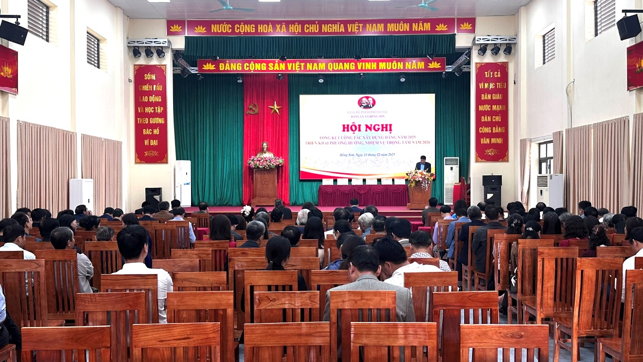 Hồng Sơn khen thưởng cho nhiều tập thể và cá nhân trong công tác xây dựng đảng và thực hiện chuyên đề năm 2025- Ảnh 1.