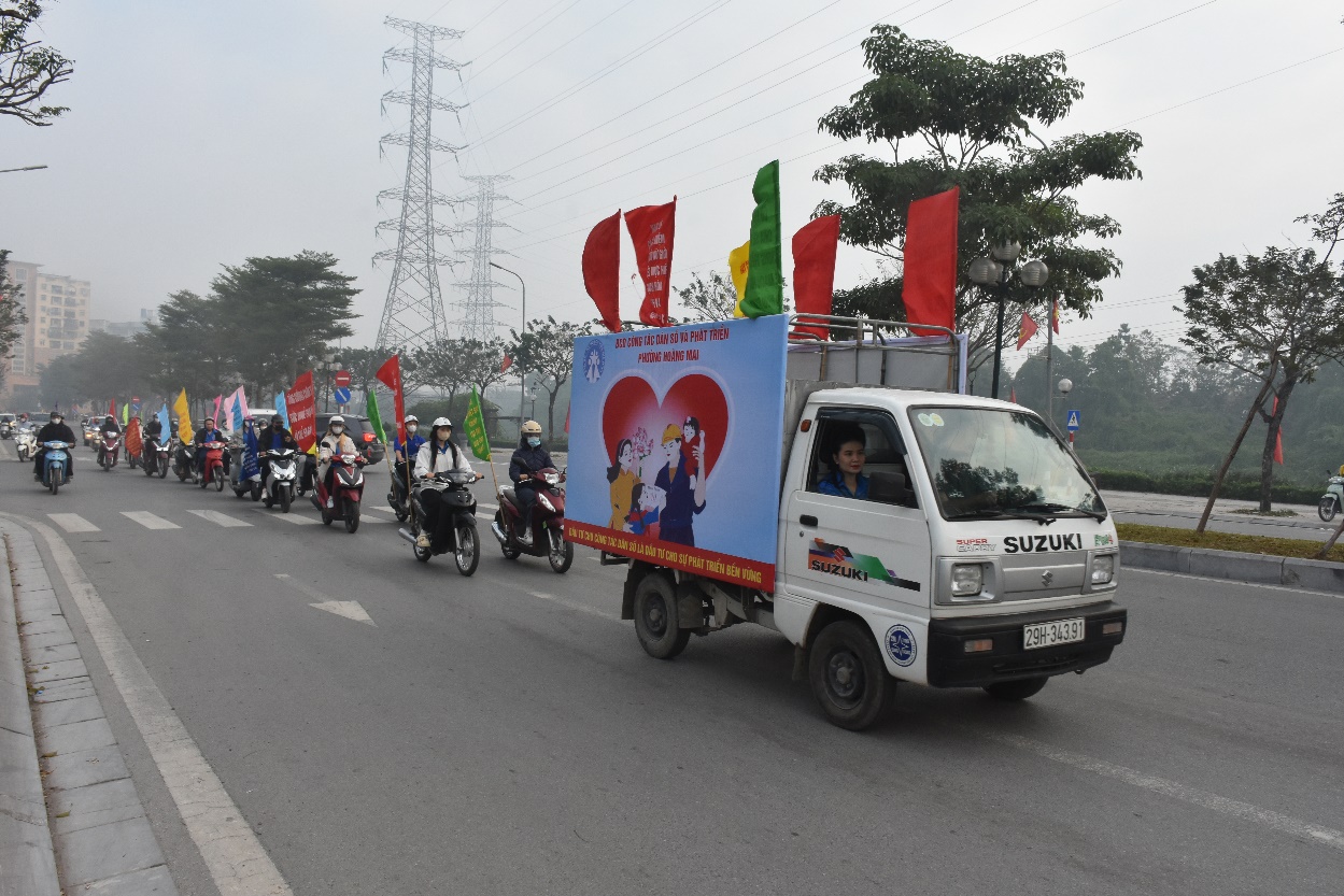 E:\Backup User\Desktop\Cổ động 26.12.2025\DSC_1911.JPG