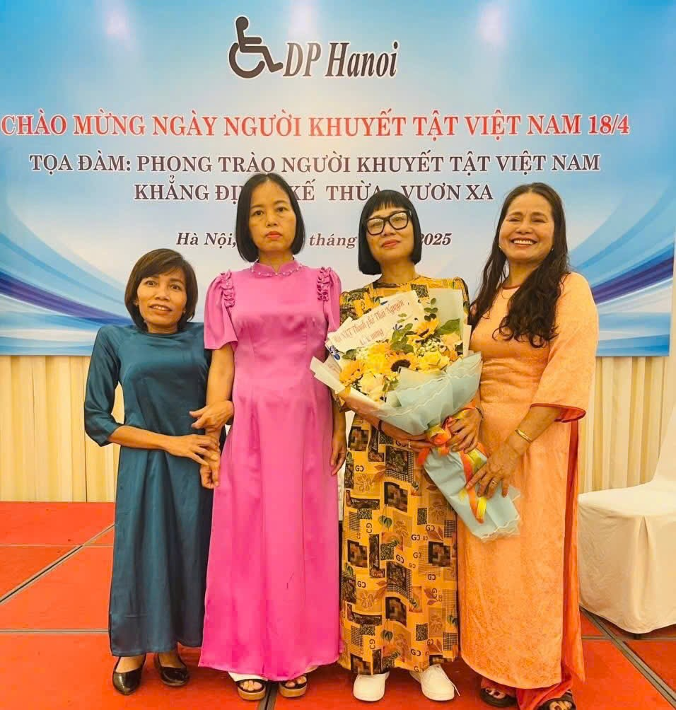 Nghị lực của một : Vầng Trăng Khuyết"- Ảnh 1.