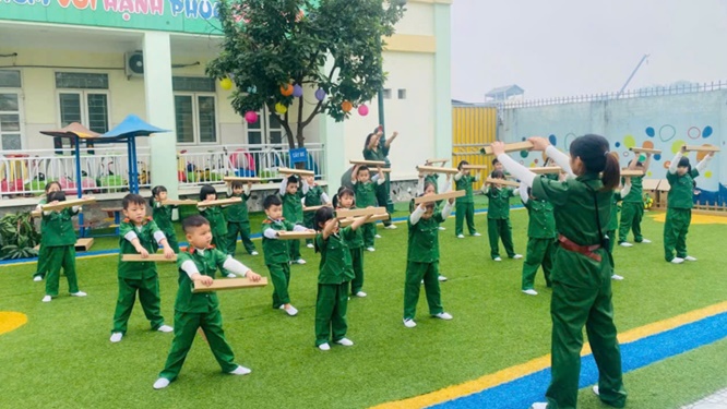 Hoài Đức: Hoạt động ý nghĩa chào mừng Ngày 22/12 tại các trường mầm non- Ảnh 1.