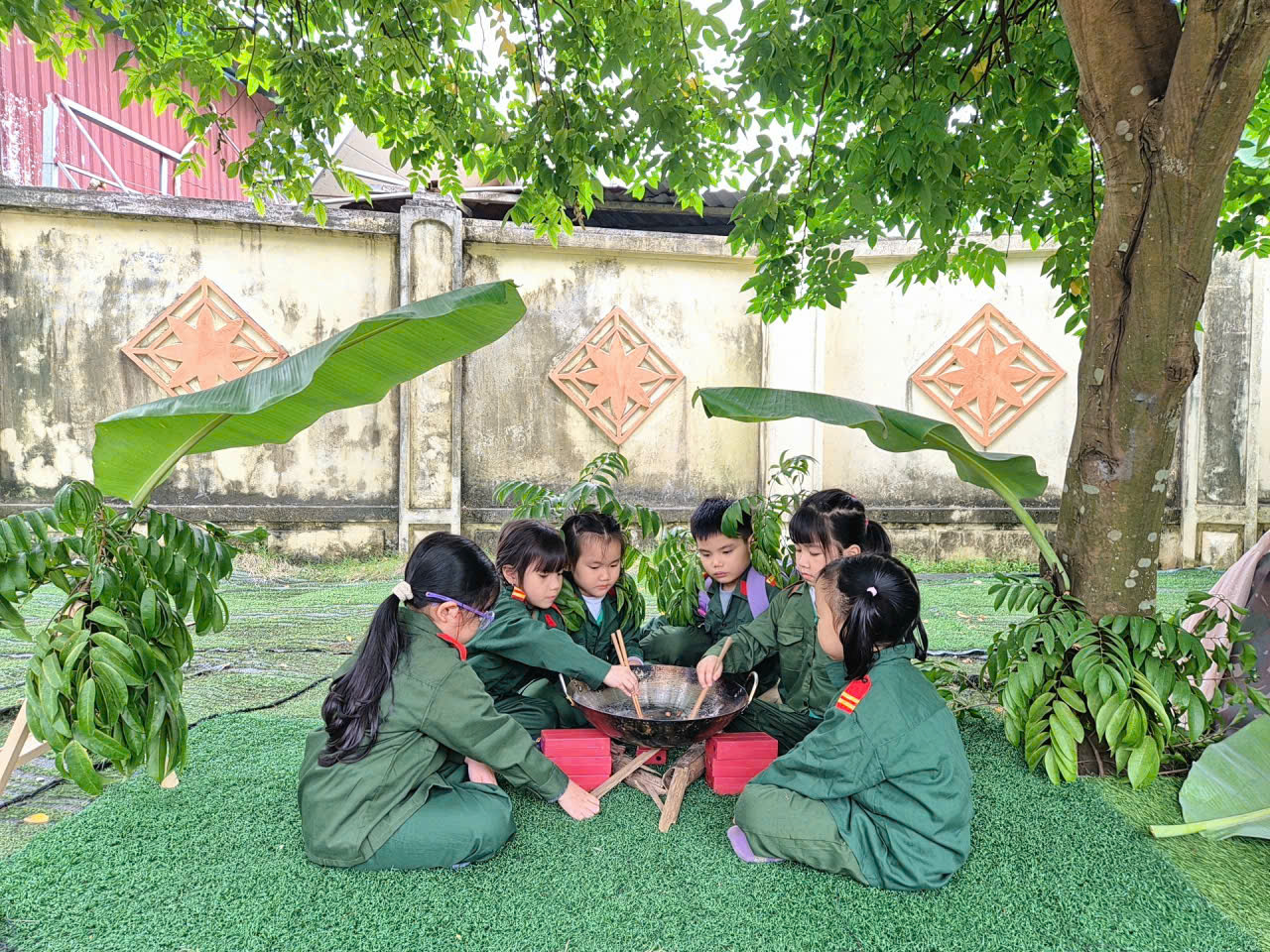 Trường Mầm non Hữu Hòa với chuỗi hoạt động ý nghĩa chào mừng ngày thành lập quân đội Nhân dân Việt Nam 22/12- Ảnh 3.