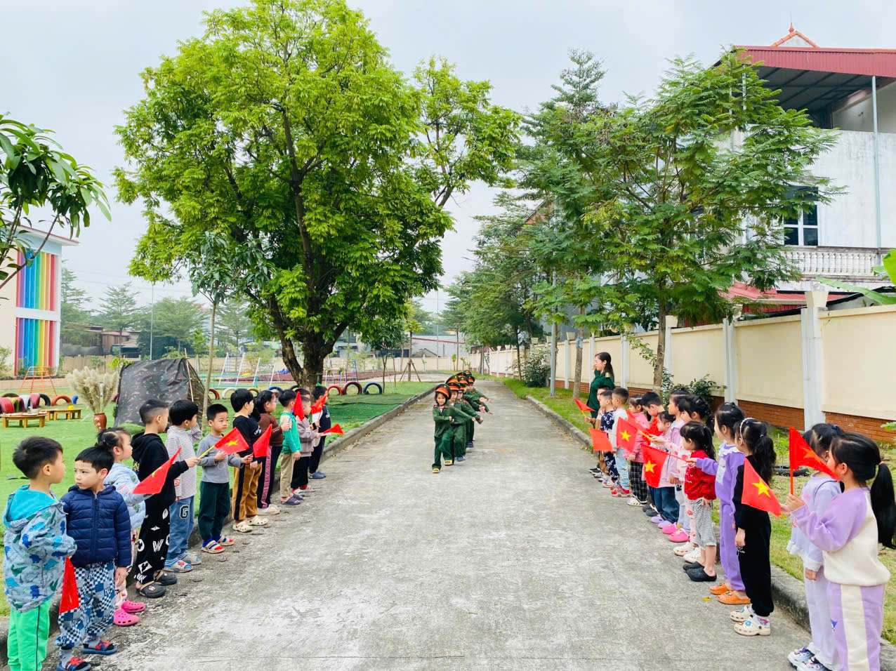 Trường Mầm non Hữu Hòa với chuỗi hoạt động ý nghĩa chào mừng ngày thành lập quân đội Nhân dân Việt Nam 22/12- Ảnh 7.