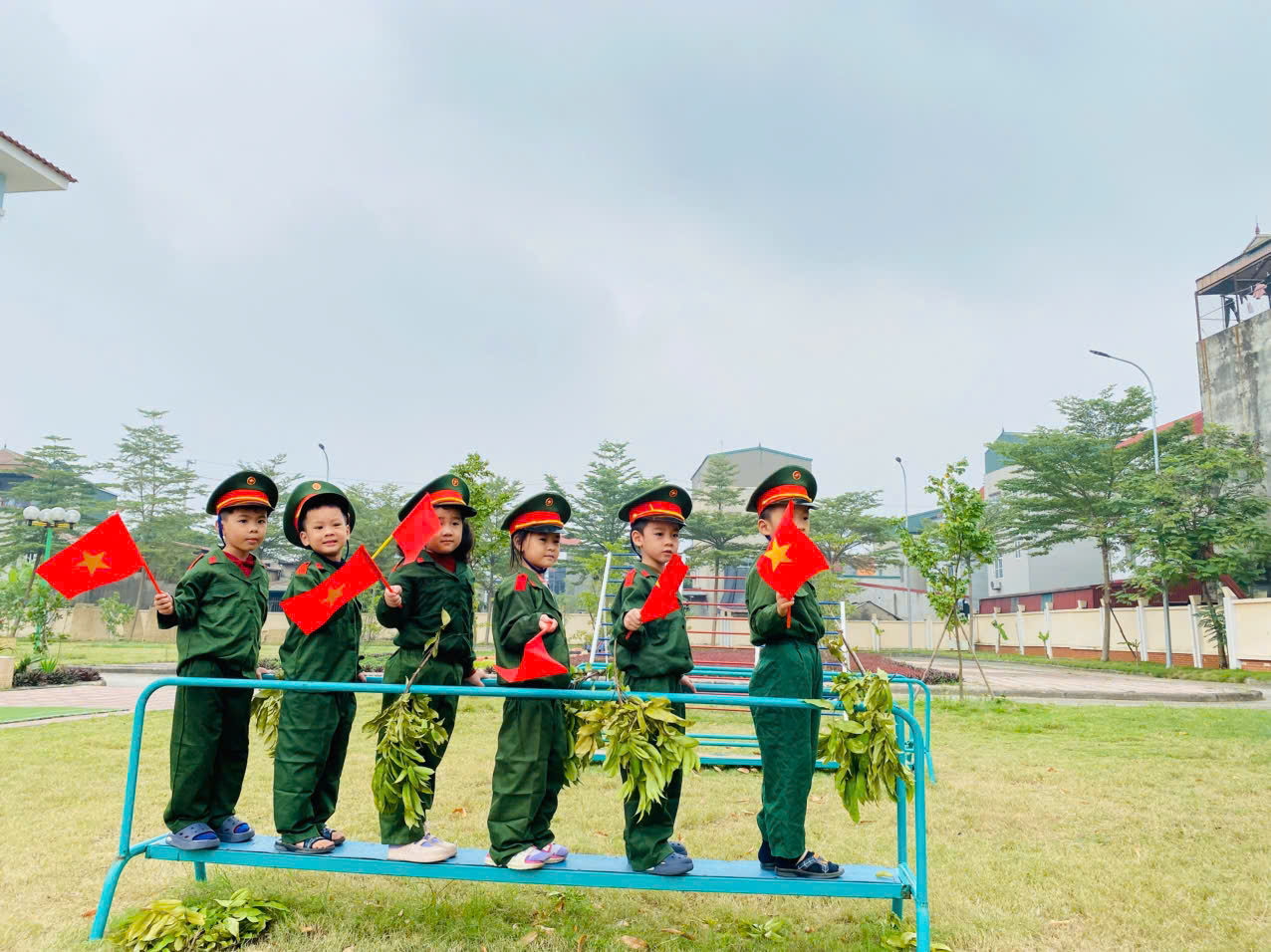 Trường Mầm non Hữu Hòa với chuỗi hoạt động ý nghĩa chào mừng ngày thành lập quân đội Nhân dân Việt Nam 22/12- Ảnh 8.