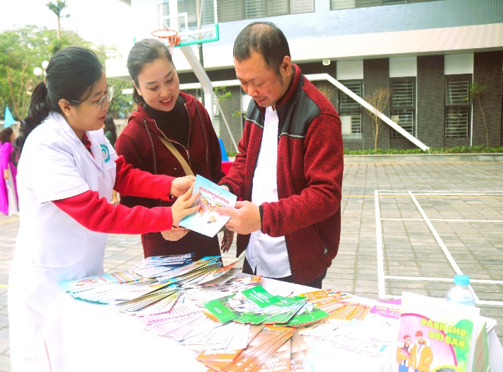 Công tác dân số và phát triển ở phường Yên Sở từ kết quả năm 2025 đến định hướng giai đoạn mới- Ảnh 5.