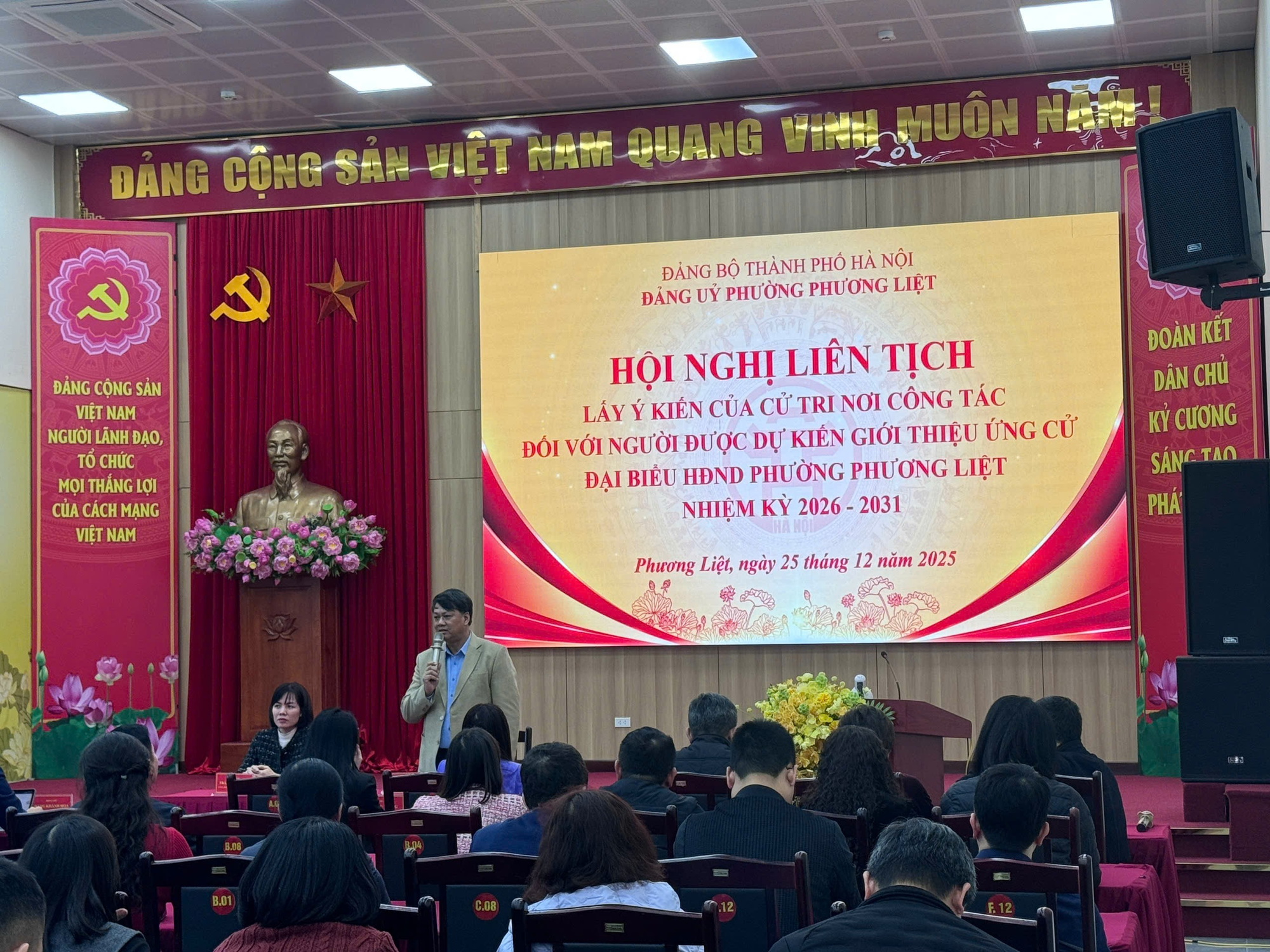 Phường Phương Liệt tổ chức Hội nghị lấy ý kiến cử tri nơi công tác đối với người được dự kiến ứng cử đại biểu HĐND phường nhiệm kỳ 2026-2031- Ảnh 1.