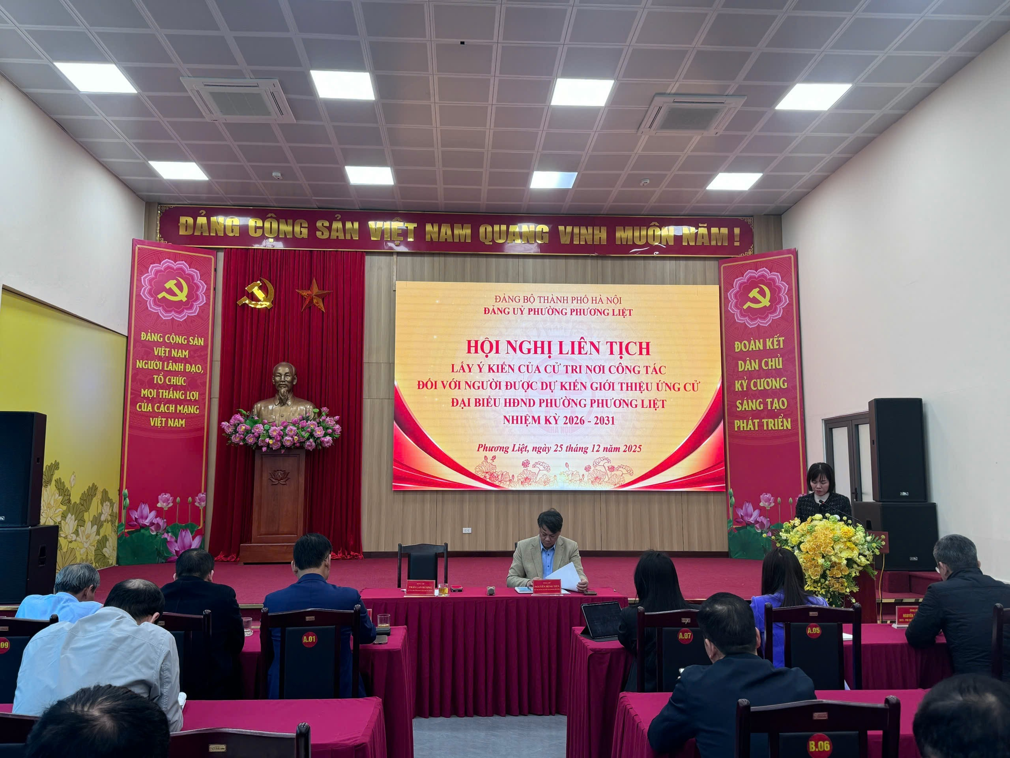 Phường Phương Liệt tổ chức Hội nghị lấy ý kiến cử tri nơi công tác đối với người được dự kiến ứng cử đại biểu HĐND phường nhiệm kỳ 2026-2031- Ảnh 3.