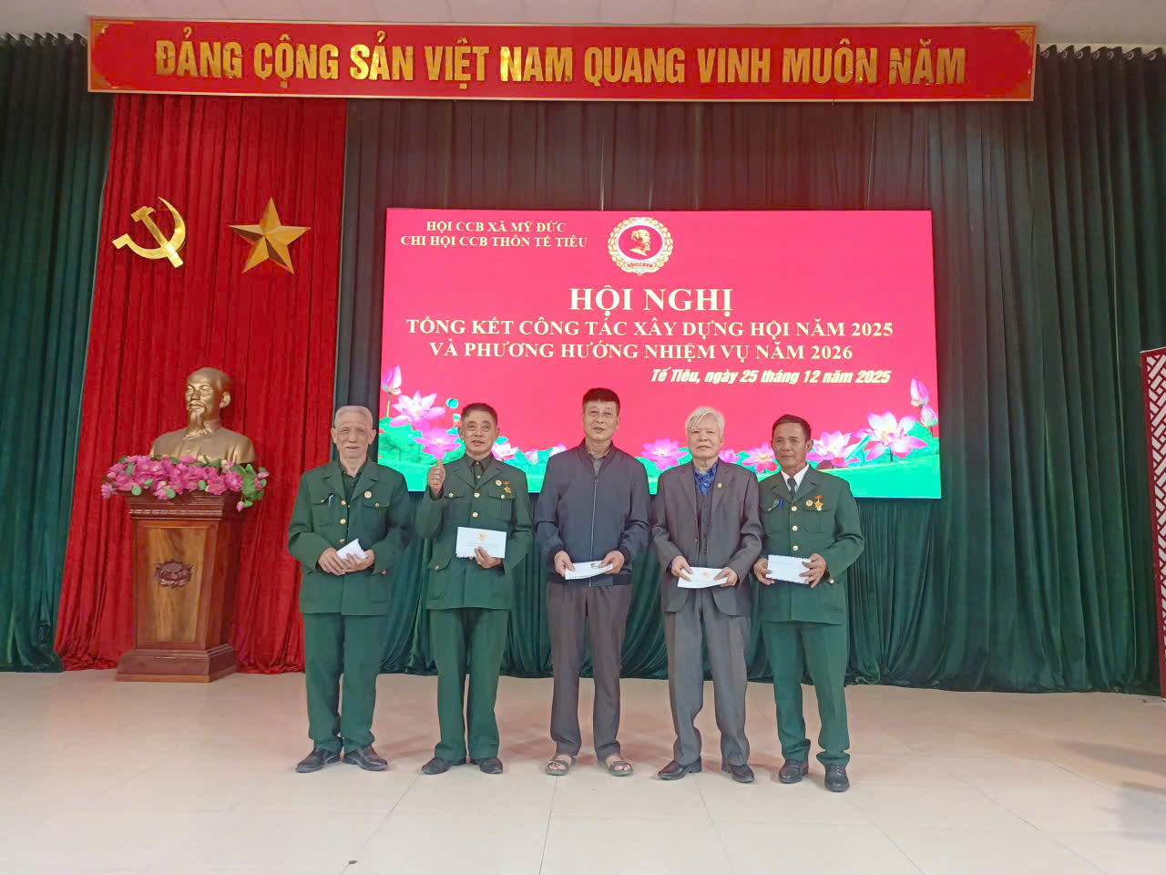 C:\Users\NOVATECHPC\Desktop\BKAVQV\CHI HOI CCB TE TIEU\z7363120140680_9f24ad533a967268c9622e6875e78edb.jpg