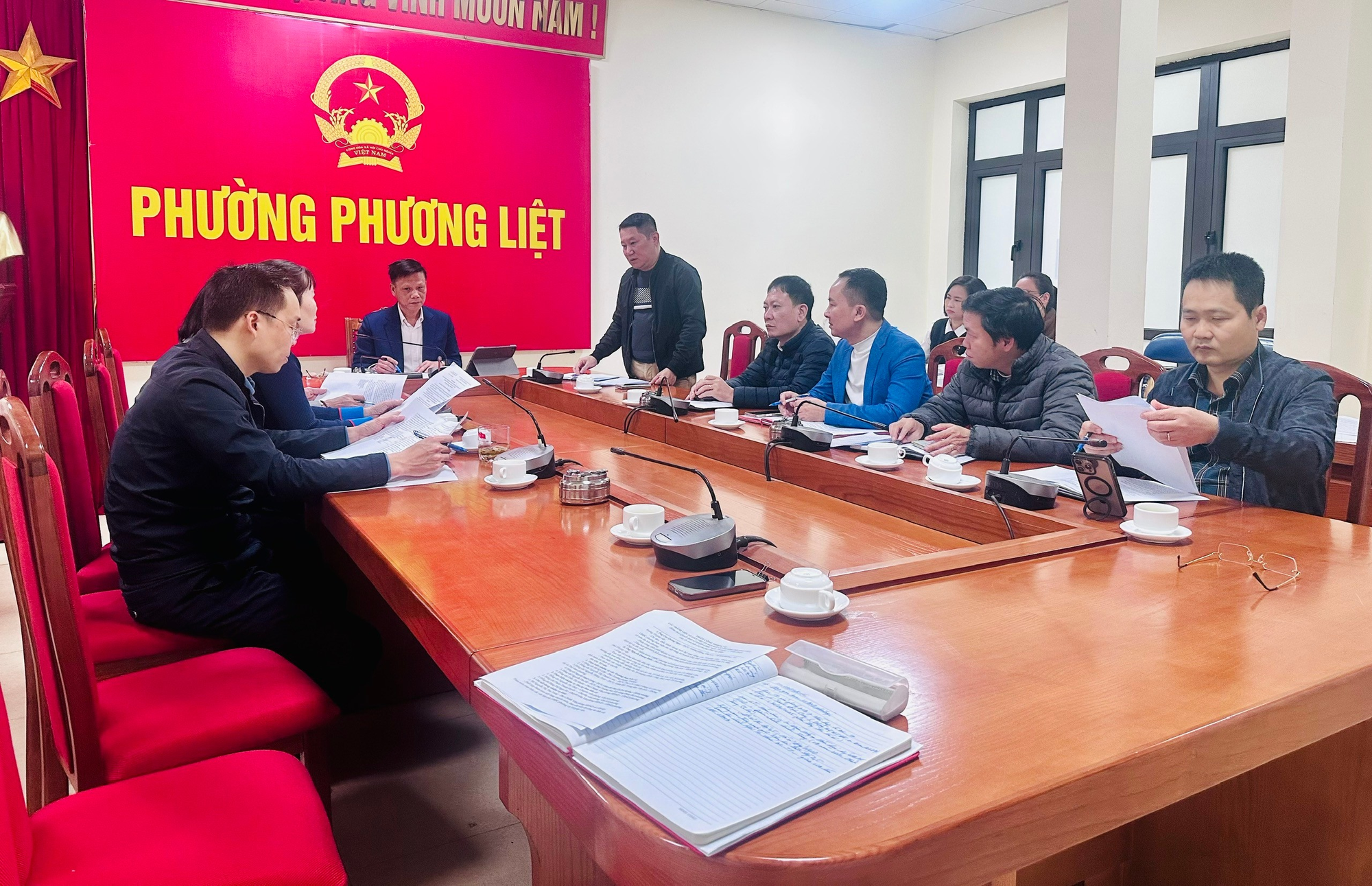 Ủy ban bầu cử phường Phương Liệt tổ chức Hội nghị công bố quyết định Tổ giúp việc công tác bầu cử- Ảnh 2.