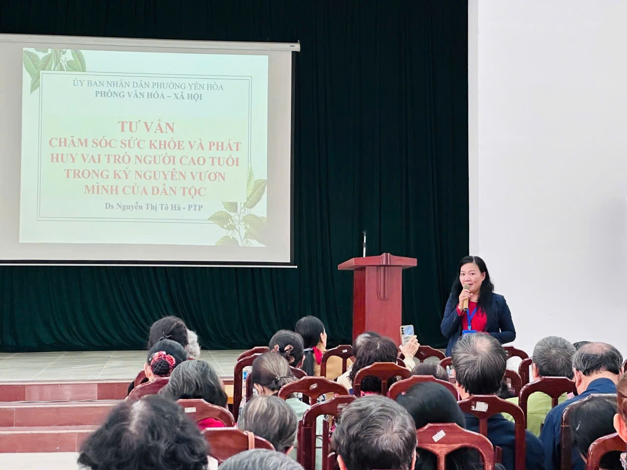 Phường Yên Hòa tổ chức Hội nghị chăm sóc và phát huy vai trò của Người cao tuổi trong kỷ nguyên mới- Ảnh 1.