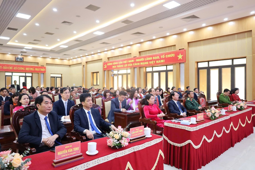 Quảng Oai tổng kết phong trào thi đua năm 2025, triển khai phương hướng năm 2026- Ảnh 2.