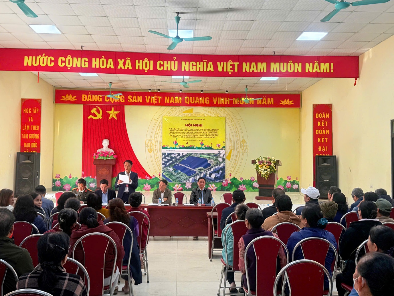 Phổ biến, tiếp nhận ý kiến nhân dân về công tác bồi thường, hỗ trợ khi Nhà nước thu hồi đất thực hiện dự án Hồ đầu mối Mễ Trì (Hồ Đồng Bông 2)- Ảnh 1.