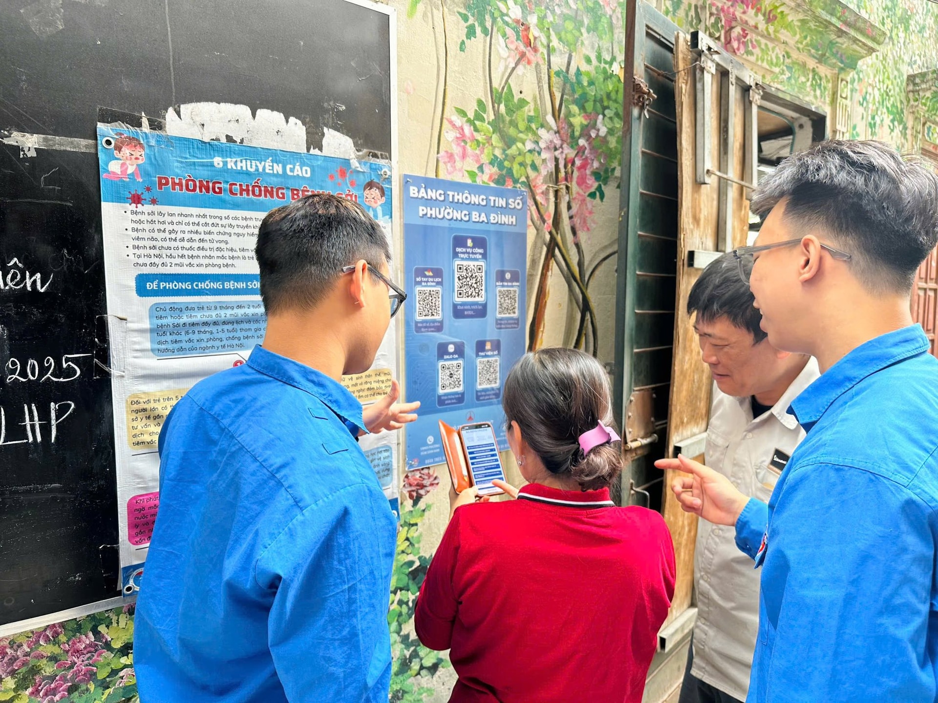 Phường Ba Đình: Đồng loạt triển khai 60 “Bảng tin số”- Ảnh 2.