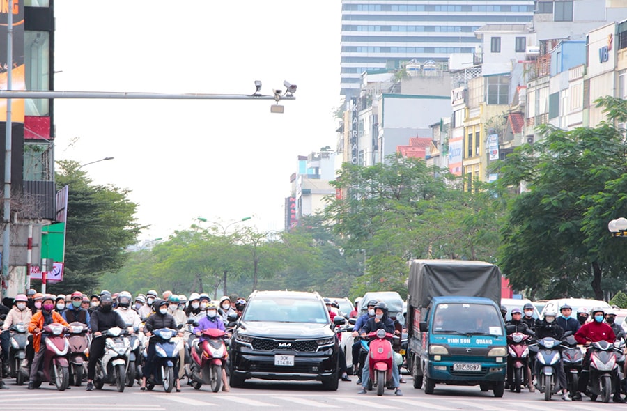 Hà Nội ứng dụng trí tuệ nhân tạo để điều hành giao thông:Góp phần hình thành nếp sống văn minh- Ảnh 1.