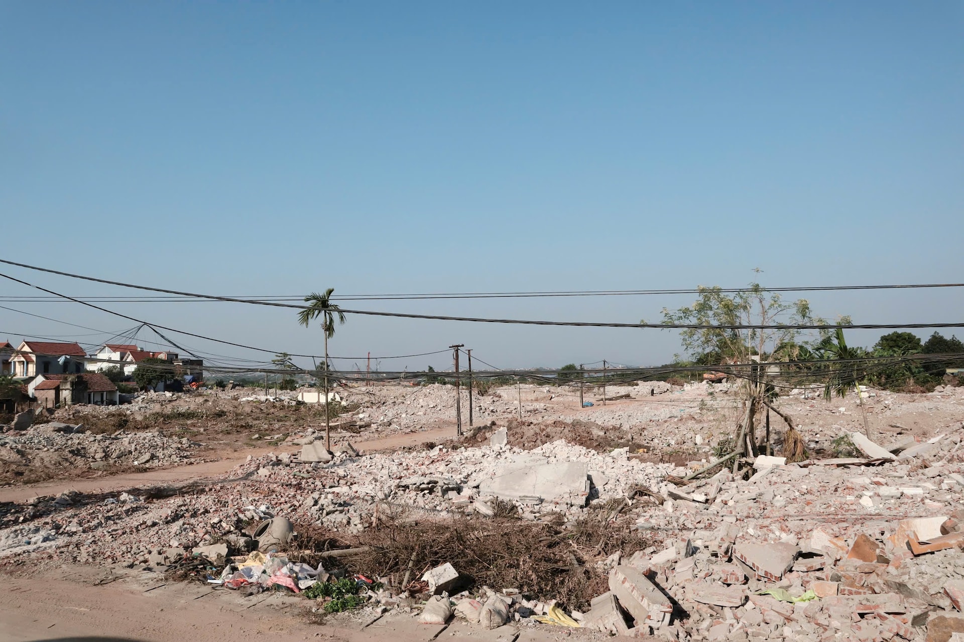 Xã Ô Diên hoàn thành giải phóng mặt bằng cầu Hồng Hà đúng kế hoạch, không phải cưỡng chế- Ảnh 1.