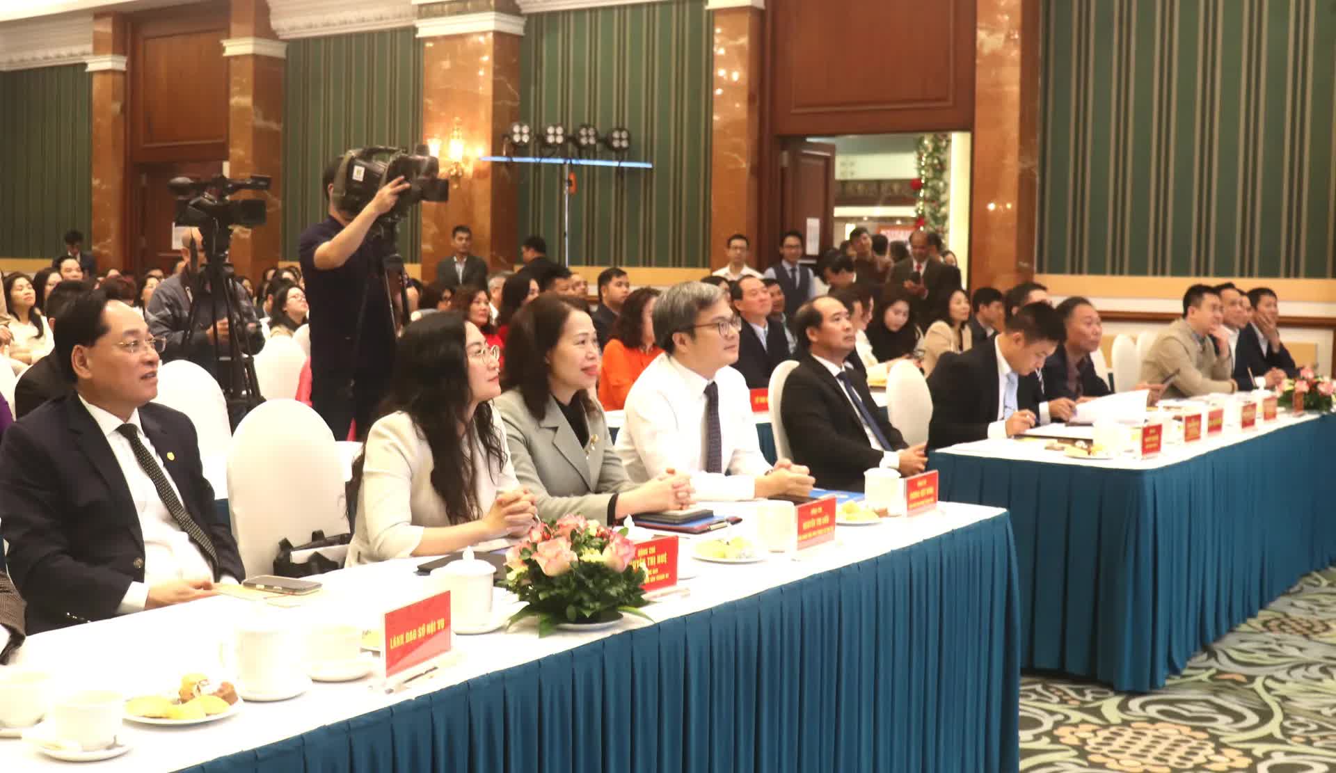 UBND xã Hồng Vân đạt giải triển vọng trong cuộc thi “Tìm kiếm ý tưởng, giải pháp cải cách hành chính" thành phố Hà Nội- Ảnh 1.