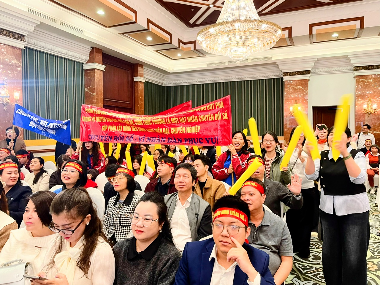 C:\Users\Administrator\Desktop\New folder\012d554fcd7742291b66.jpg