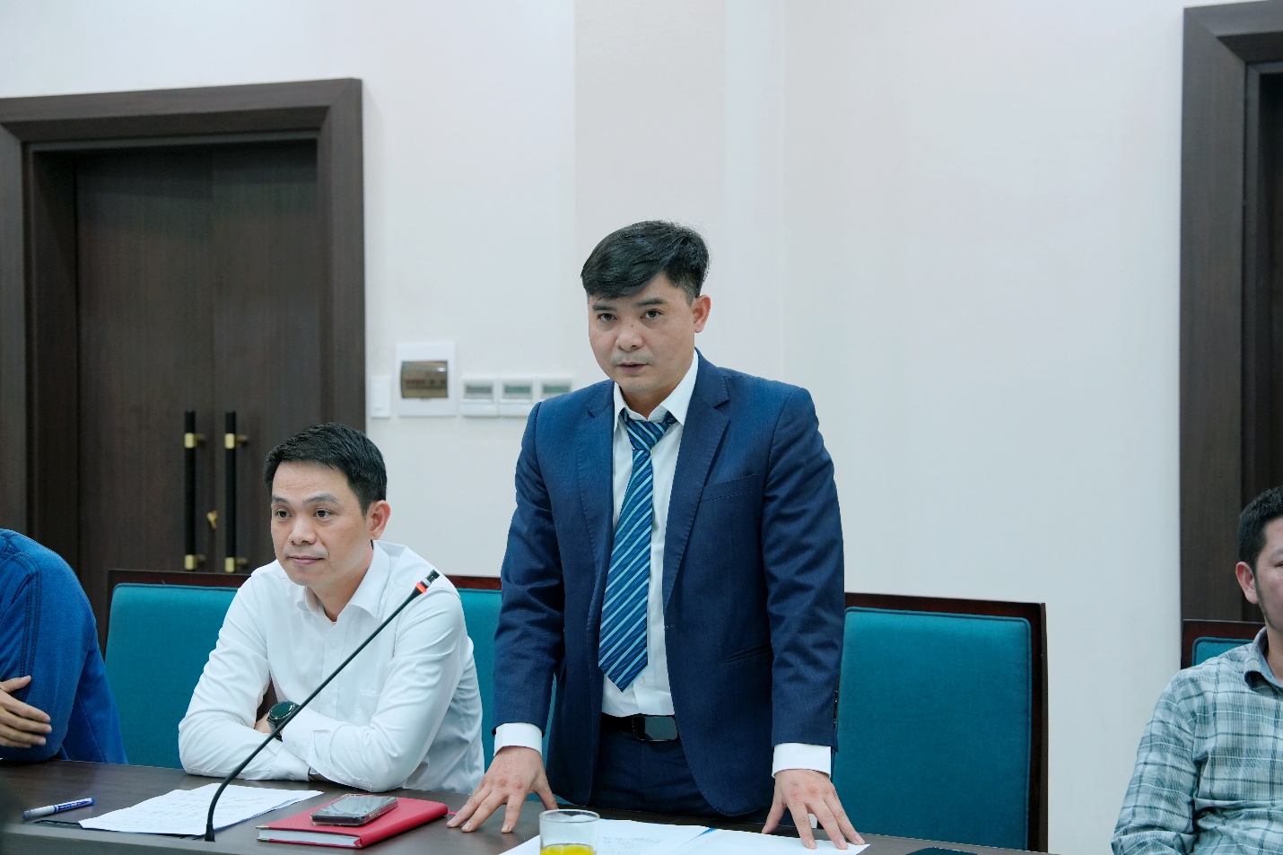 UBND xã Gia Lâm công bố quyết định về công tác cán bộ- Ảnh 5.