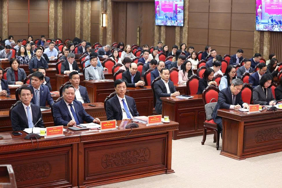 12 nhiệm vụ trọng tâm, định hướng lớn trong năm 2026 của Thủ đô- Ảnh 1.