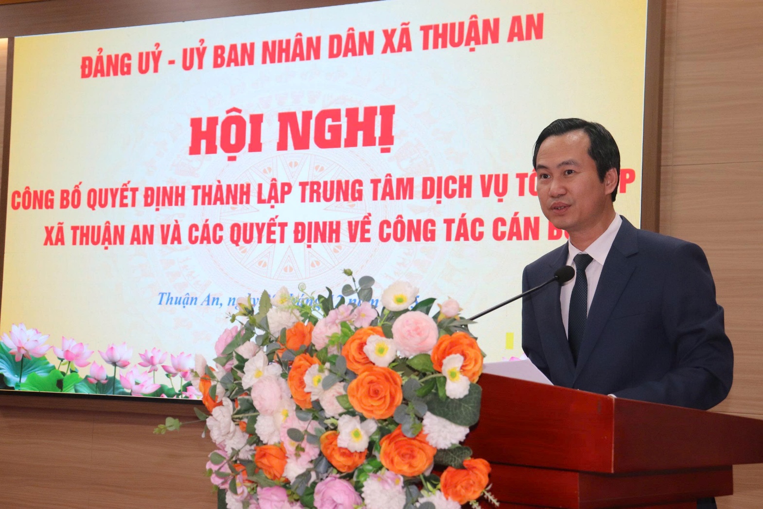Hội nghị công bố Quyết định thành lập Trung tâm Dịch vụ tổng hợp xã Thuận An và các quyết định về công tác cán bộ- Ảnh 7.