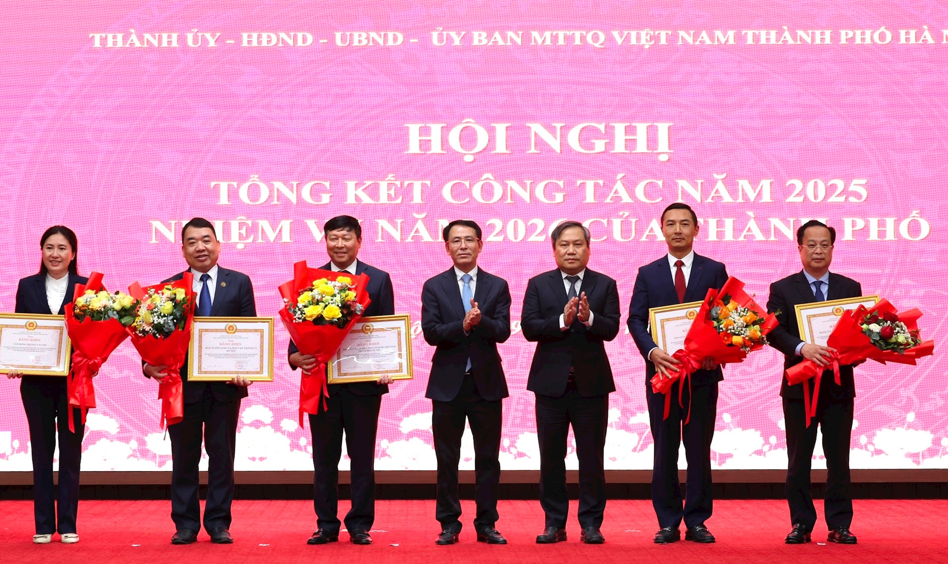 12 nhiệm vụ trọng tâm, định hướng lớn trong năm 2026 của Thủ đô- Ảnh 12.