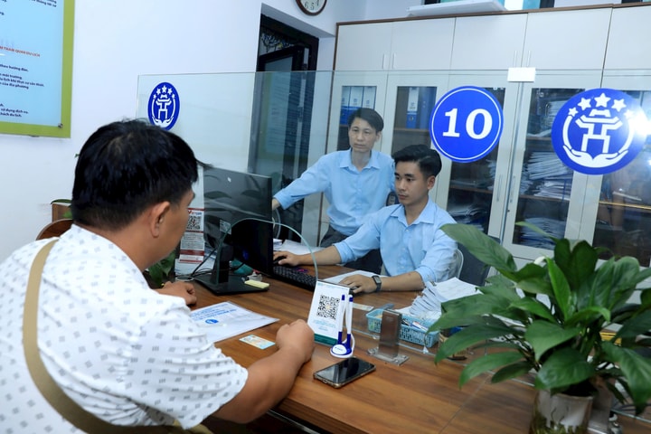 Hà Nội: Triển khai nhánh tư vấn thủ tục hành chính lĩnh vực đất đai qua Tổng đài AI 1900 1009- Ảnh 1.