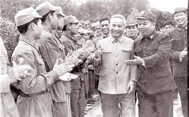 Trần Quốc Hoàn - Vị tướng không quân hàm, người giữ hồn an ninh- Ảnh 4.