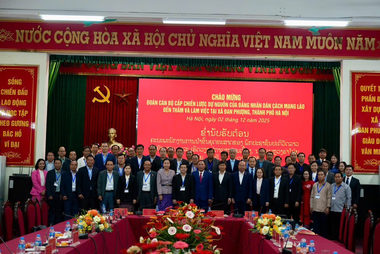 Đoàn cán bộ cấp chiến lược dự nguồn của Đảng Nhân dân cách mạng Lào thăm và làm việc tại xã Đan Phượng- Ảnh 5.