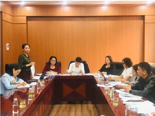 THƯỜNG TRỰC HỘI ĐỒNG NHÂN DÂN XÃ TỔ CHỨC HỘI NGHỊ THẨM TRA CÁC BÁO CÁO, TỜ TRÌNH VÀ DỰ THẢO NGHỊ QUYẾT TRÌNH TẠI KỲ HỌP THỨ 3, KHÓA XXII- Ảnh 4.