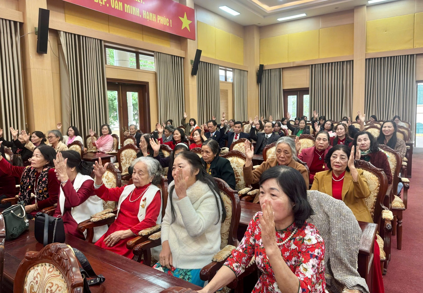 Đại hội đại biểu Hội Cựu giáo chức xã Hoài Đức lần thứ I, nhiệm kỳ 2025-2030.- Ảnh 8.