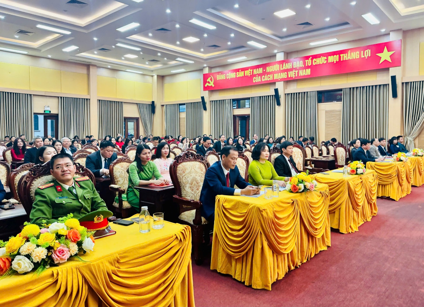 Đảng uỷ xã Hoài Đức tổng kết thực hiện các nhiệm vụ chính trị năm 2025, triển khai phương hướng nhiệm vụ trọng tâm năm 2026- Ảnh 2.