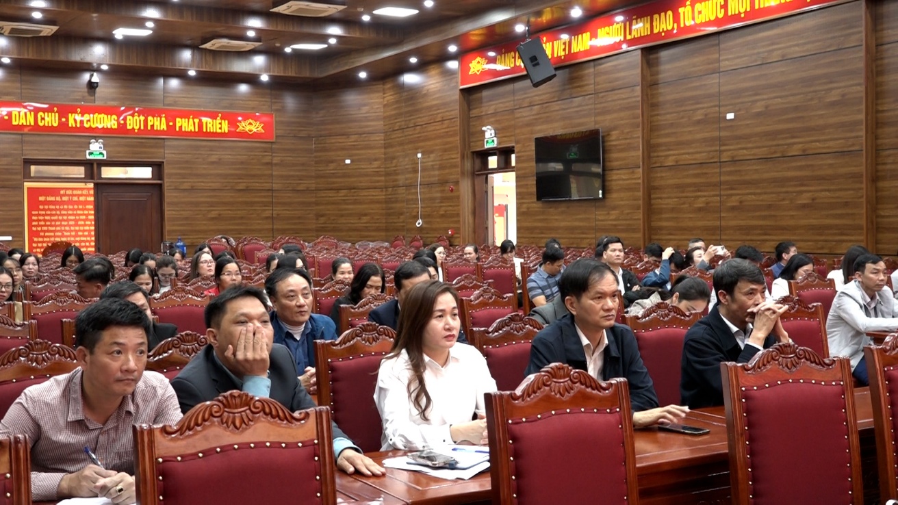 C:\Users\NOVATECHPC\Desktop\BKAVQ 2026\LAY Y KIEN CU TRI NOI CONG TAC\Sequence 01.00_00_18_24.Still003.jpg