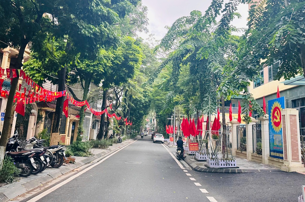 Phường Phương Liệt rực rỡ cờ hoa Chào đón năm mới 2026 và Đại hội Đảng toàn quốc lần thứ XIV- Ảnh 6.